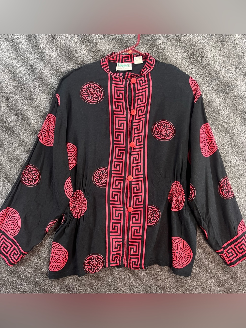 Vtg Passports Pier 1 Imports Imperial Asian Art-to-Wear Blouse Med. Roundel Seal